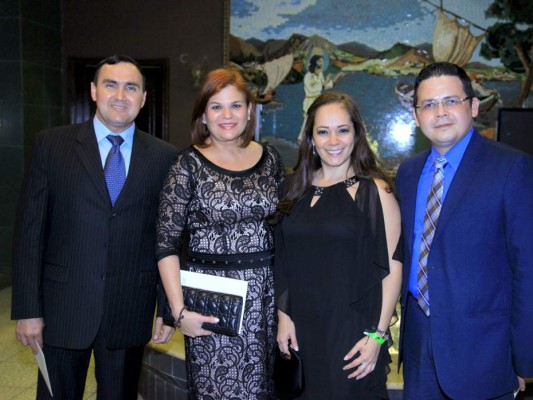 Cena con Felipe Calderón