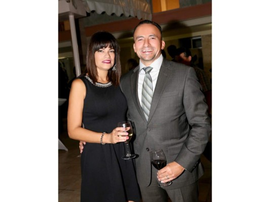 Recepción para despedir al embajador James Nealon