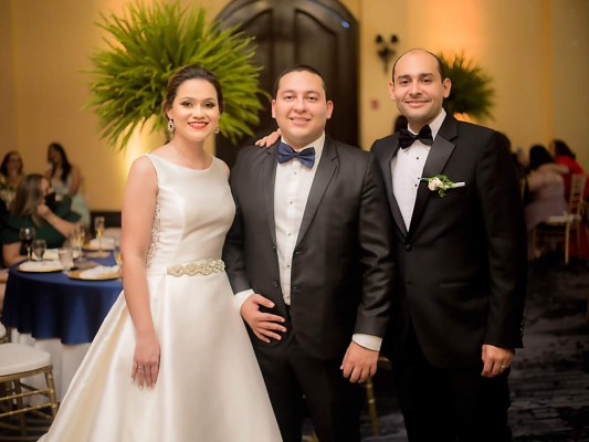 La boda de Azaria Martínez y Fernando Torres