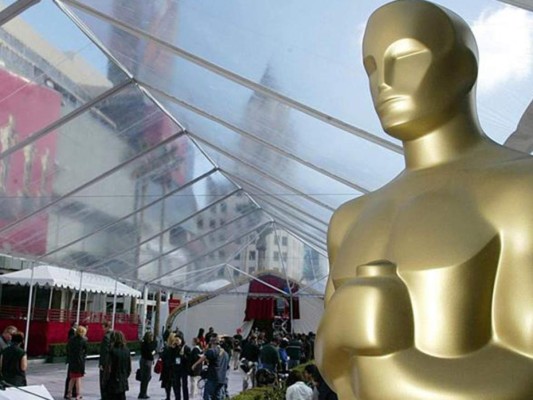 A pocas horas de la ceremonia de la nonagésima primera edición de los Premios de la Academia de las Artes y las Ciencias Cinematográficas de Hollywood te mostramos como preparan el escenario del Teatro Dolby para la tarde del domingo 24 de febrero.