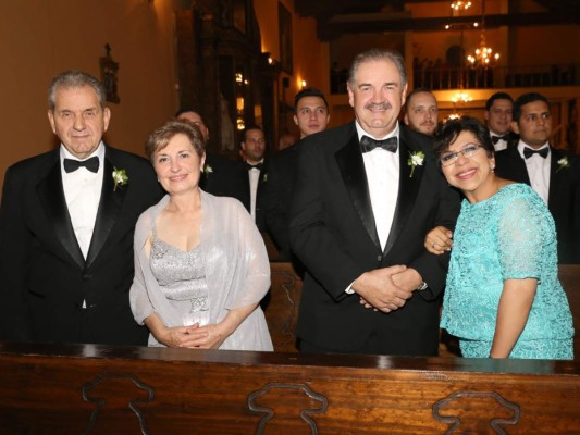 Ceremonia religiosa de Jennifer Andara y Alexandros Dicoulis