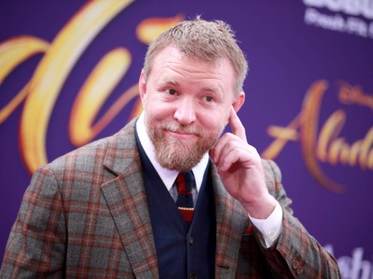 Guy Ritchie<br/>El director de cine es primo de Kate Middleton, son primos sextos. Pero a diferencia de las demás celebridades que mencionamos, ellos sí tienen una amistad actualmente. Incluso fue invitado a la boda con el príncipe William en 2011. <br/>