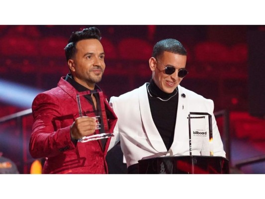 En el evento se entregó un reconocimiento especial a la canción ‘Despacito’ de Luis Fonsi y Daddy Yankee por el éxito que fue en la industria musical, y la acogida que tuvo del público durante los últimos tres años.