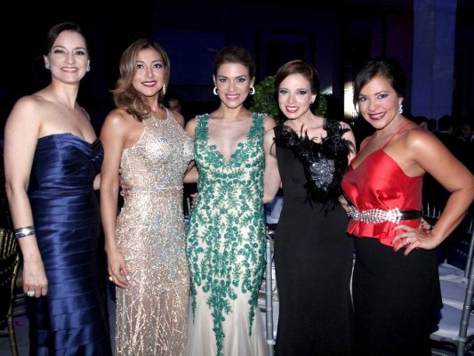 Karen Calidonio, Ericka Morales, Biana Ictech, Vanessa Guillén.