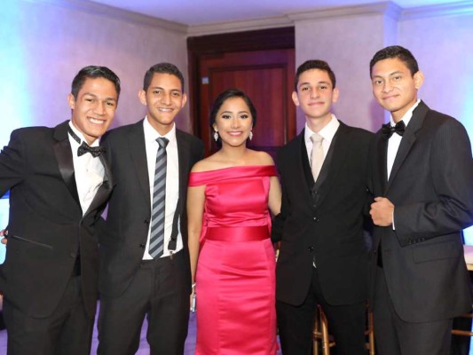 Fiesta de graduación del Centro Escolar Antares y Aldebarán