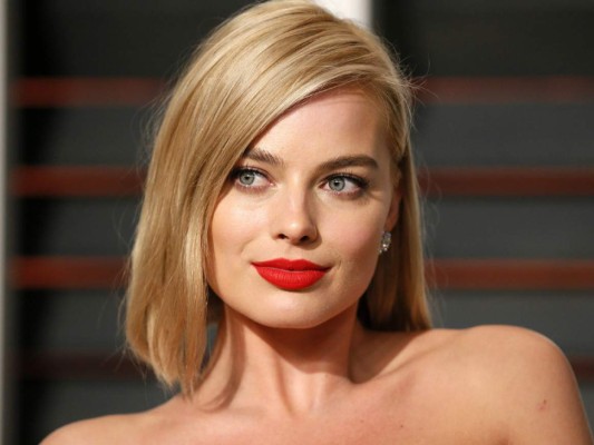 2. Margot Robbie<br/>La actriz australiana, Margot Robbie vacacionó en San Juan Del Sur y Costa Esmeralda donde practicó yoga, surf y pesca. Ella da vida a Harley Quinn en la película Suicide Squad.