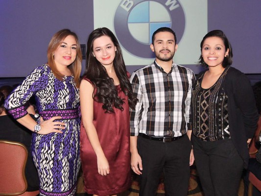 Los ejecutivos de BMW en San Pedro Sula: Jazzania Croosdaile, Angie Trigueros, Vicente Menendez y Carmen González. Foto Alex Muñoz