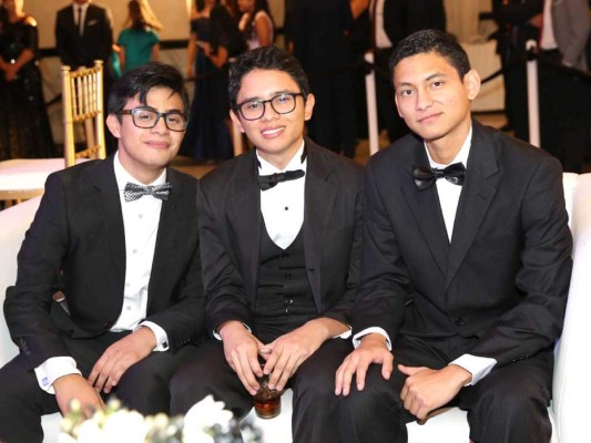 Fiesta de graduación del Centro Escolar Antares y Aldebarán