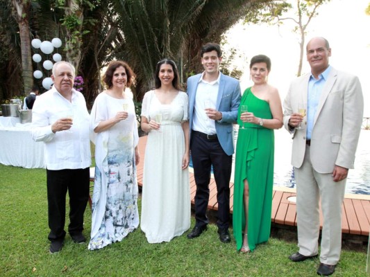 La boda civil de Andrea Handal y Roberto Álvarez