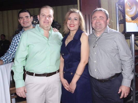 Alegre despedida para Boyce Lloyd  