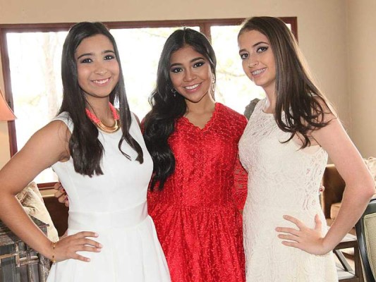 Ivonne Rodríguez, Eunice Briceño y Alexia Paz.