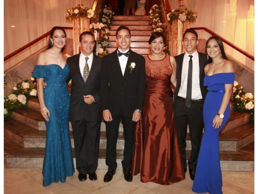 Leonela, Leonel, Leonel Roberto, Patricia, Cristian, Gloria Sauceda