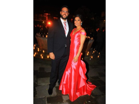 Elegante fiesta nupcial para Sofia Barletta y Jorge Vitanza