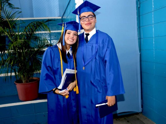 Entrega de títulos Macris School