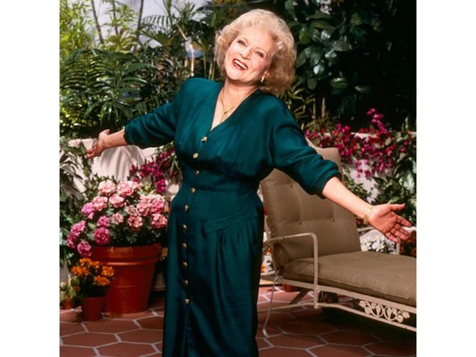 Entre 1950 y 1960 White apareció en diferentes programas de entretenimiento como Date with the Angels and The Betty White Show.