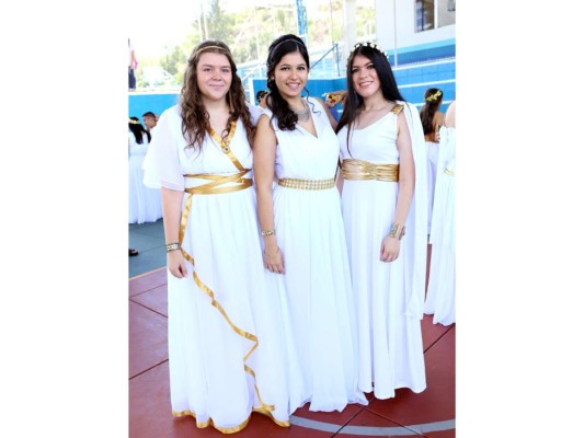 Macris School Seniors Greek Day