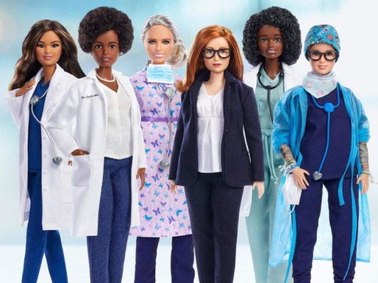 Barbie lanza colección inspirada en mujeres de primera línea