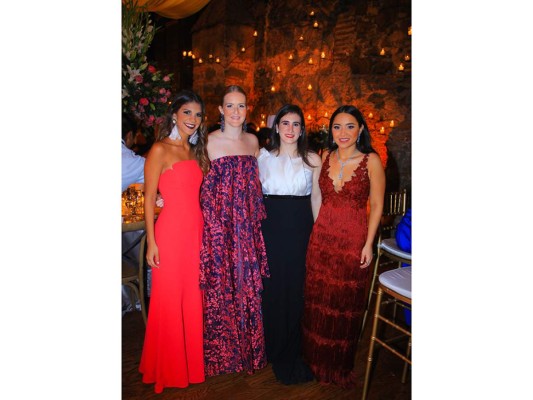 Elegante fiesta nupcial para Sofia Barletta y Jorge Vitanza