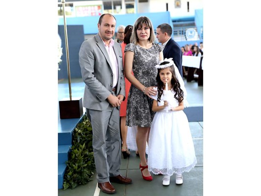 Primera comunión en Macris School