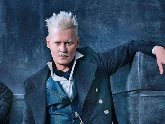 A raíz de todos los problemas que involucraban al protagonista de Piratas del Caribe, la productora cinematográfica de Warner Bros retiró al actor del reparto de la tercera entrega de la franquicia ''Animales fantásticos''.