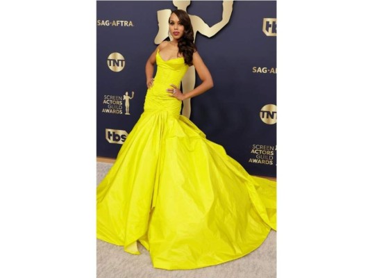 Kerry Washington wearing Celia Kritharioti.