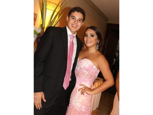 Senior Prom de la Escuela Americana