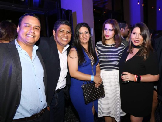 Fernando Morales, José Luis Alvarenga, Nadia Valle, Ana Arguijo y Karla Campos