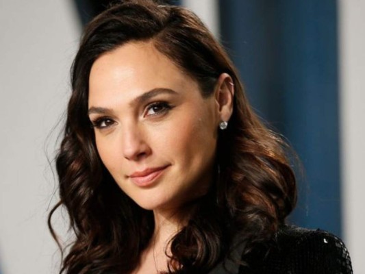 Gal Gadot: Nació el 30 de abril de 1985.