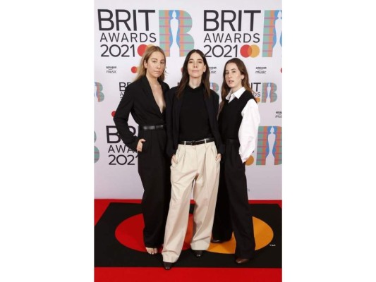 ¡Los mejores looks de los BRIT Awards 2021!