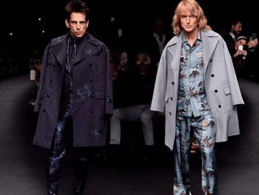 Zoolander en el Milan Fashion Week<br/>Nunca está de más un poco de comedia, pero nadie esperaba ver a Ben Stiller y a Owen Wilson interpretando sus personajes de Zoolander en la colección otoño/ invierno de 2015 de Valentino.<br/>