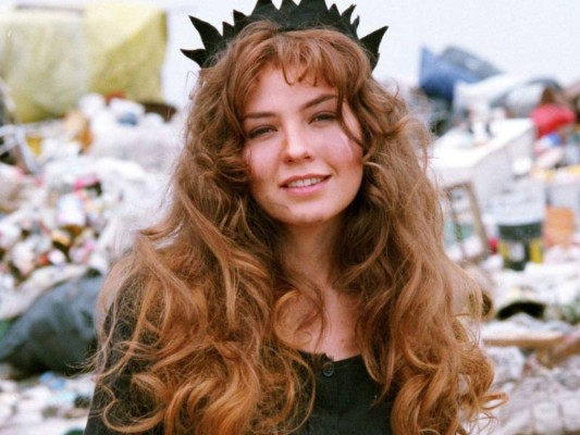 María la del Barrio. <br/>Una de las novelas mexicanas más exitosas. Está basada en “los ricos también lloran”. Esta novela fue protagonizada por Thalía, creada por Inés Rodena y tuvo su primera emisión a mediados de 1995.<br/>