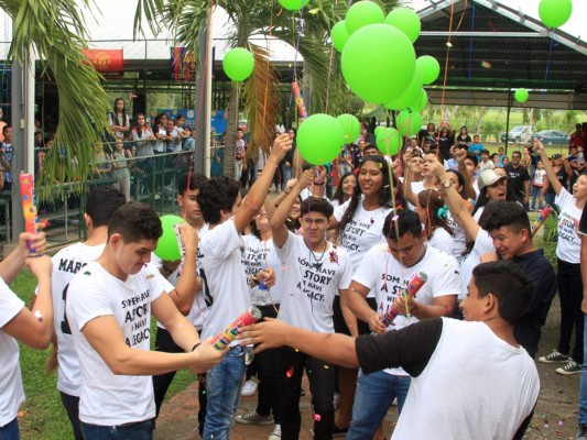 Senior Entrance de Agape Christian Academy El Progreso