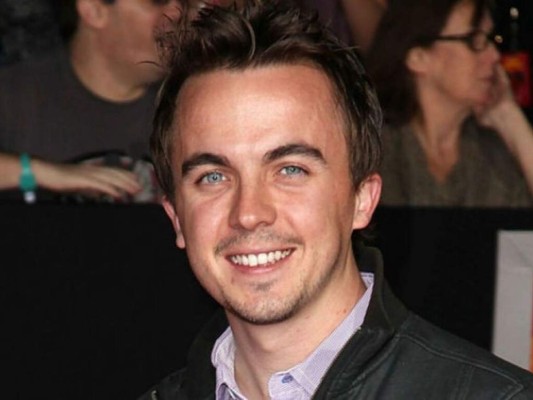 Frankie Muniz se hizo popular por protagonizar 'Malcolm en el Medio', pero dejó de actuar en 2008. Dato curioso: él sufrió de varios ataques en 2012 que lo llevaron a perder la memoria, es decir, no recordaba que había sido actor ni que había estado nominado a un Emmy.