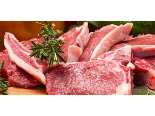 Come carne de calidad: En caso de que desees consumir productos de origen animal opta por aquellos que procedan de producciones extensivas de pasto, pues estos animales limpian el campo, lo que evita incendios y ayuda a que la huella de carbono sea mucho más baja.