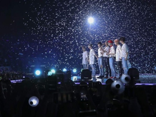 BTS, la banda más grande de K-Pop del momento, canceló sus conciertos en Seúl de abril. En cambio, comenzarán su gira en Estados Unidos.