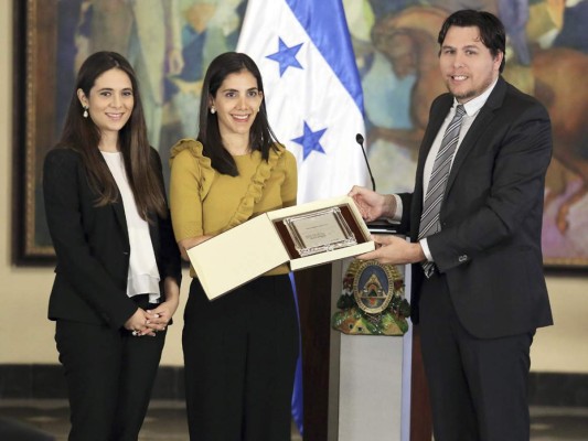 Entrega de Premio Nacional a la Corresponsabilidad Empresarial para la Educación