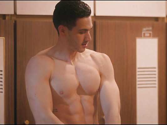 A medida fue creciendo Speitzer también evolucionó como actor, en el año 2014 ganó el premio a Mejor Actor Juvenil en los premio TV y Novelas por su interpretación en ''Mentir para vivir''.