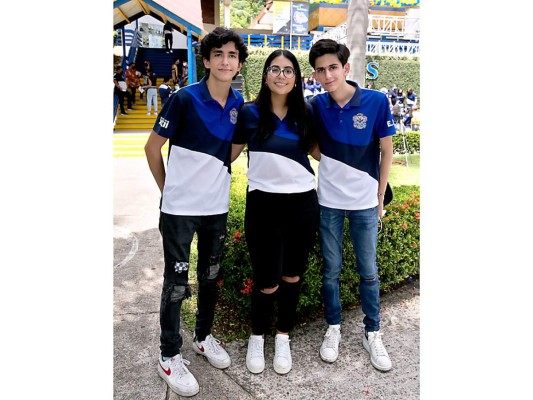 Senior entrance de la Escuela Internacional Sampedrana 2022