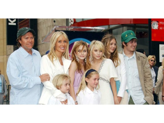 Elizabeth Olsen tiene ascendencia noruega por parte de su padre y ascendencia inglesa por parte de su madre.