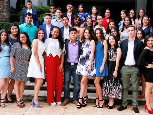 El desayuno de los senior de la Florencia Bilingual School