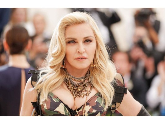 Madonna - Louise Veronica Ciccone