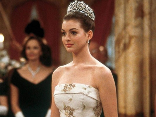 El Diario de una princesa. <br/>Esta producción se llevó a cabo desde el 2001 y tuvo una secuela en 2004. Trata de una joven con una vida bastante ordinaria, que tras la muerte de su padre se da cuenta de que es la próxima heredera al trono. Los internautas adoran esta película.