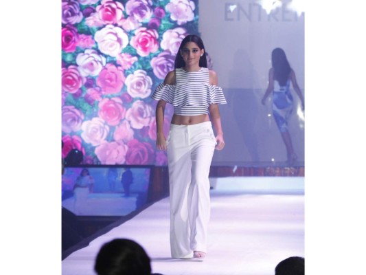 Spring Fashion Show 2016 de los seniors EIS  