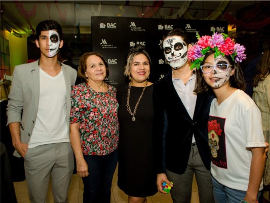 Inauguración de 'Altar de muertos' Hotel Marriott en Tegucigalpa