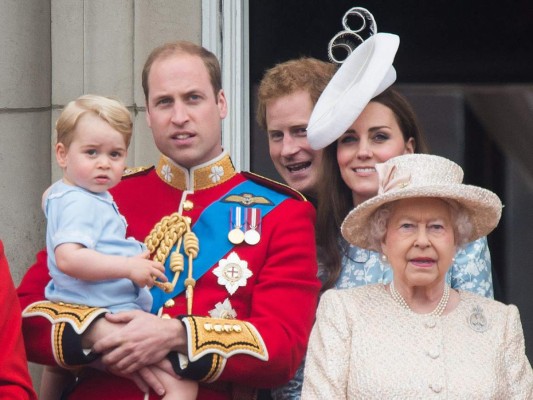 Los momentos más adorables de Harry y William a través de los años