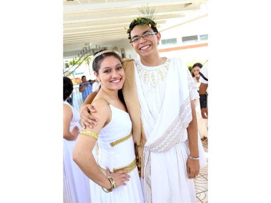 Macris School Seniors Greek Day