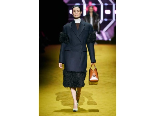 Prada presenta colección Otoño/Invierno 2022