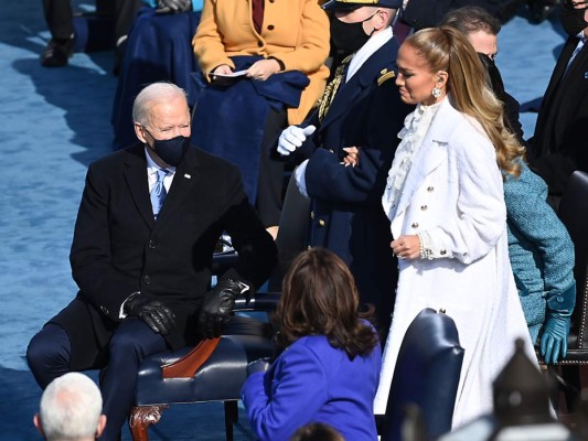 JLo brilla en la inauguración de Biden
