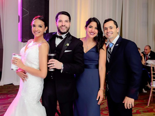 La boda de Henry Mauricio Soliman y Victoria Alejandra Valladares