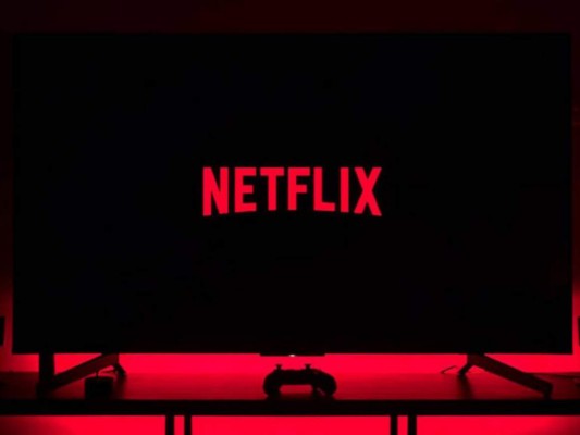 Ante las amenazas y ataques de Rusia a Ucrania, Netflix ha decidido que no cumplirá con las nuevas normas impuestas por los rusos para transmitir en 20 canales respaldados por el estado que tenían que haber empezado el 1 de marzo. <br/>